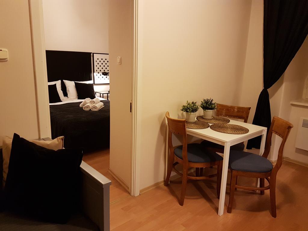 Czarna Kawka Apartamenty كراكوفيا المظهر الخارجي الصورة
