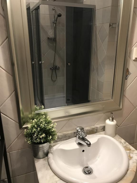 Czarna Kawka Apartamenty كراكوفيا المظهر الخارجي الصورة